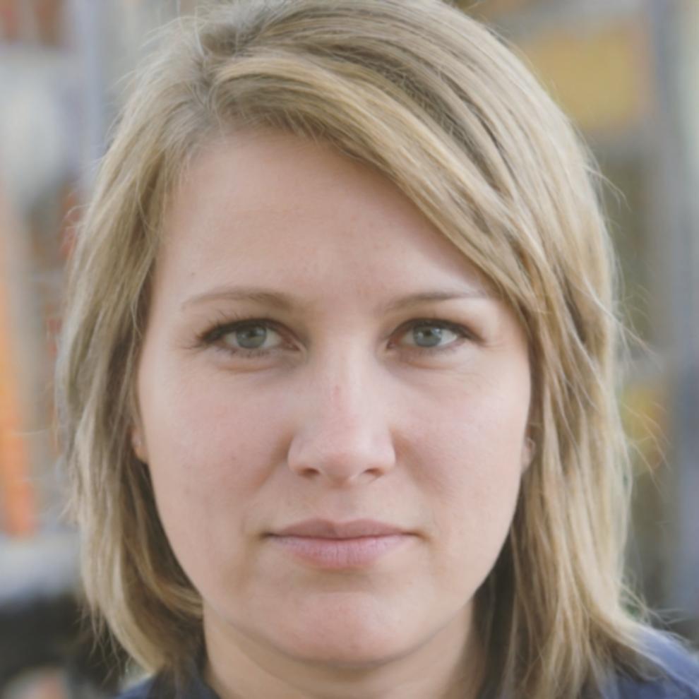 Portrait de Célestine Moreau, directrice de la planification financière chez quorantiselo